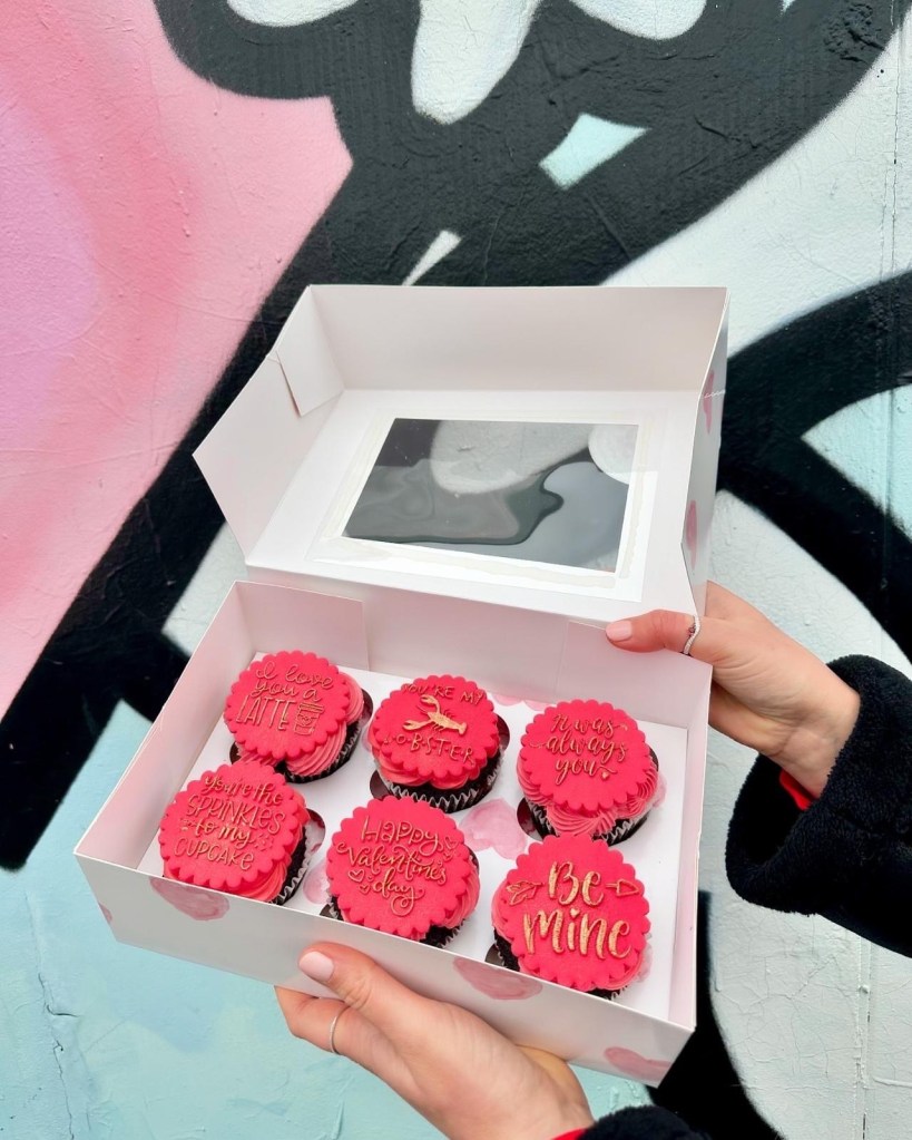 Deliciously decorated cupcakes from Queen of Tarts