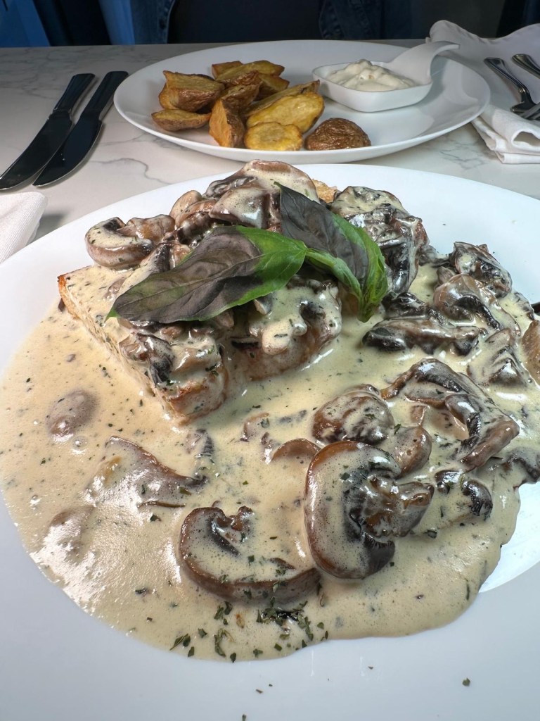 Garlic mushrooms on toasted bread at Da-Zero, Chester-le-Street