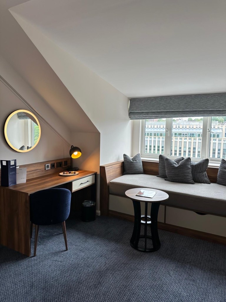 Deluxe hotel room with river and castle views at Radisson Blu Durham